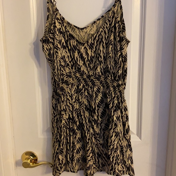 Romper - Picture 2 of 3